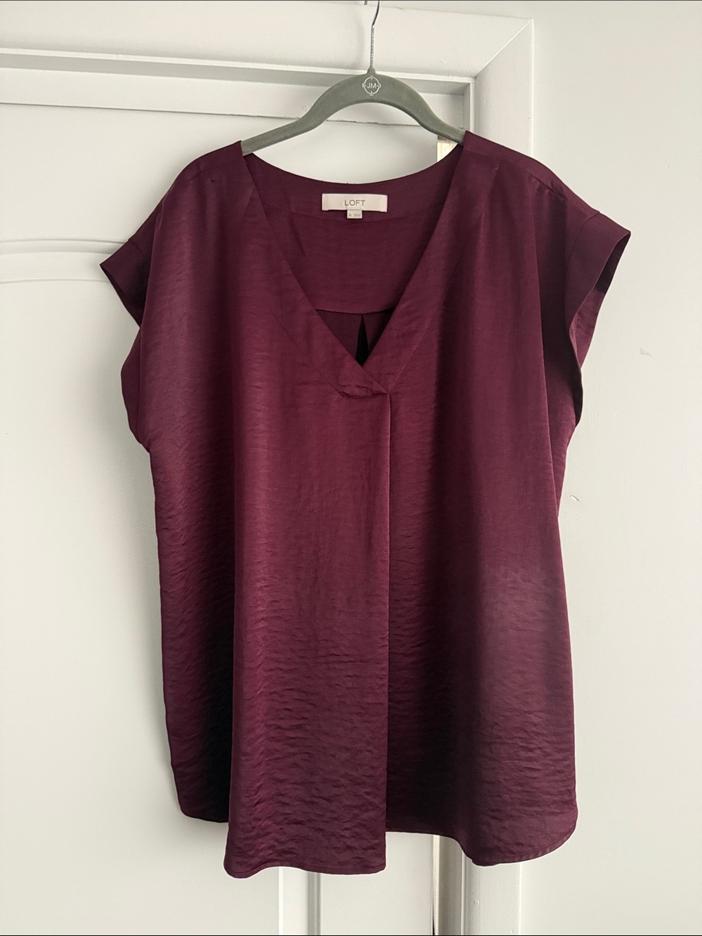 LOFT Plum V-Neck Cap Sleeve Blouse